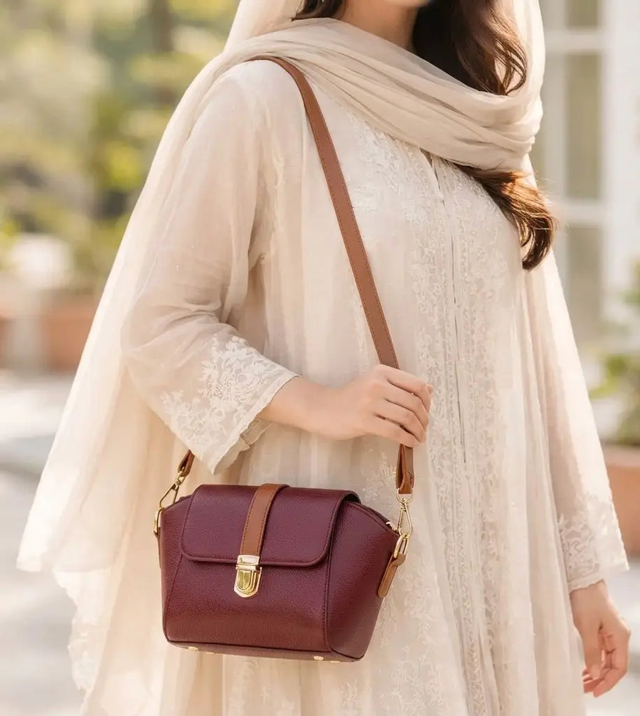 Girl's Faux Leather Textured Envelope Clutch